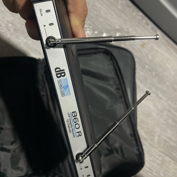 Db Technologies handheld microphone multi frequency - Picture 5 of 9